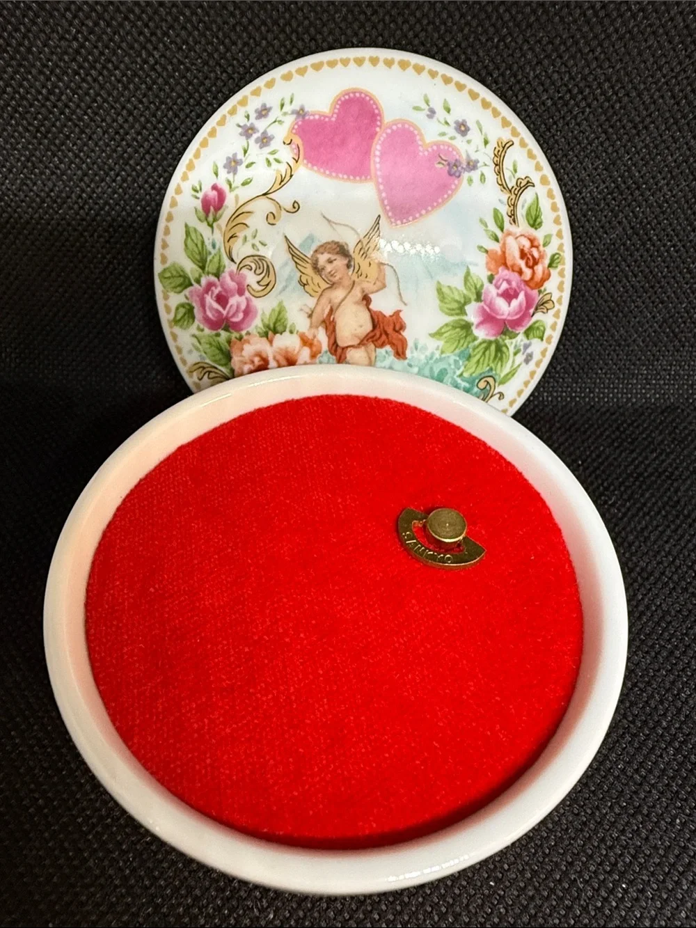 Royal Yarmouth decorative porcelain